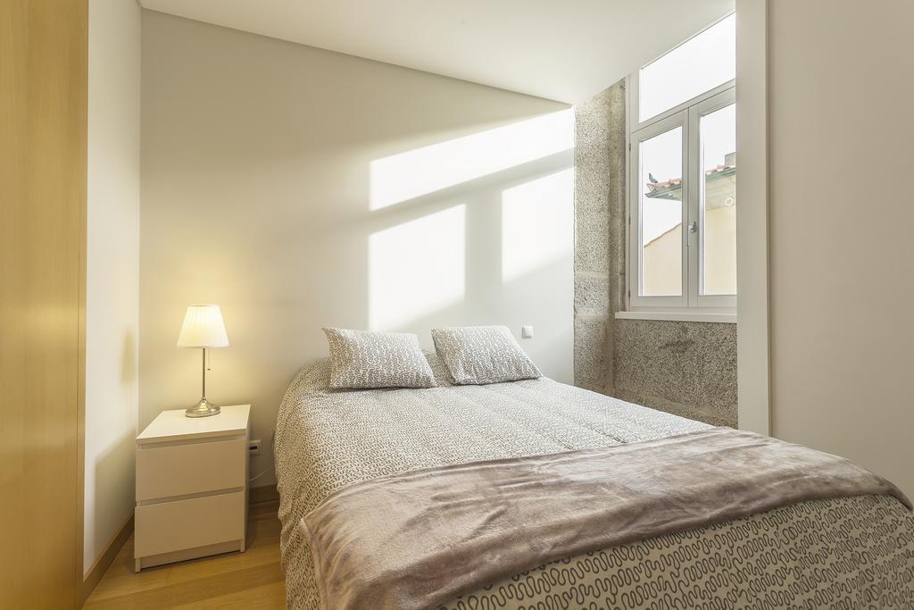 Bright Sao Domingos Apartments Виана до Кастело Екстериор снимка