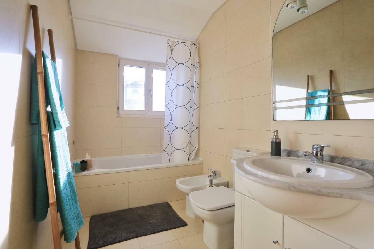 Bright Sao Domingos Apartments Виана до Кастело Екстериор снимка