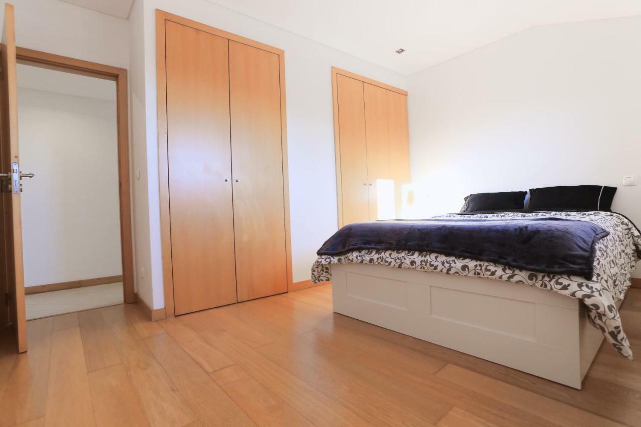 Bright Sao Domingos Apartments Виана до Кастело Екстериор снимка